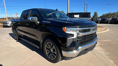 Used 2025 Chevrolet Silverado 1500 LT Crew Cab for sale #R109758A - photo 2