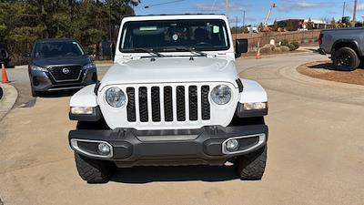Used 2021 Jeep Gladiator - photo 1