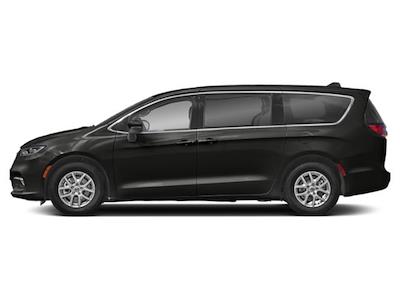Used 2023 Chrysler Pacifica - photo 1