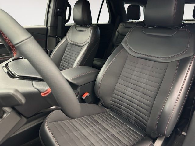 Used 2025 Ford Explorer - photo 17