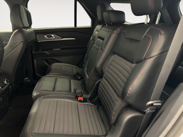 Used 2025 Ford Explorer - photo 21