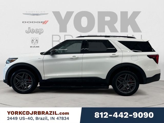 Used 2025 Ford Explorer - photo 2