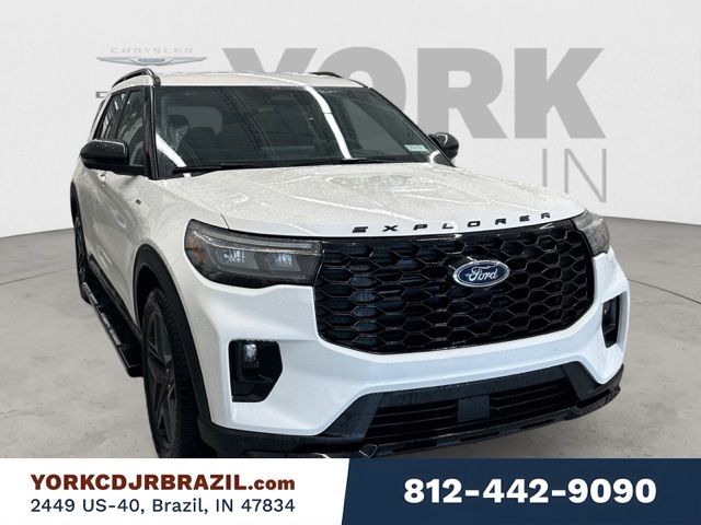 Used 2025 Ford Explorer - photo 9