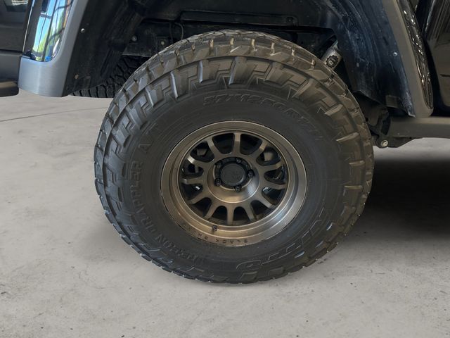 Used 2023 Jeep Gladiator - photo 16