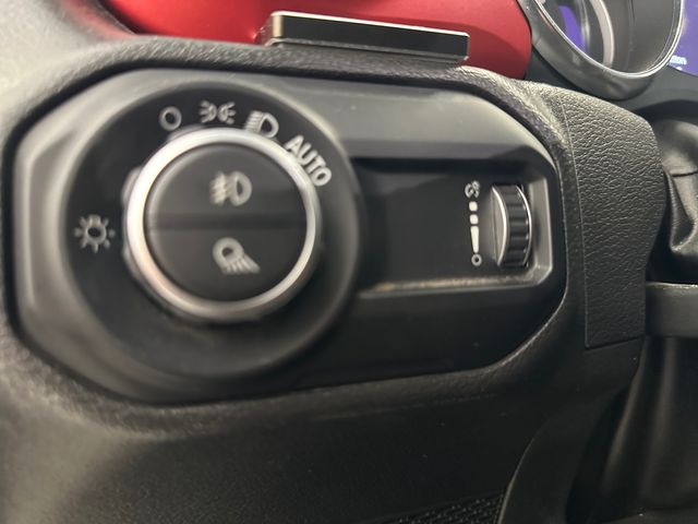 Used 2023 Jeep Gladiator - photo 22