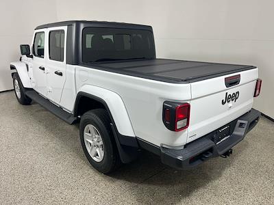 Used 2022 Jeep Gladiator - photo 1