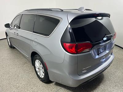 2019 Chrysler Pacifica FWD Minivan for sale #R610290A - photo 2