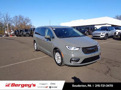 2023 Chrysler Pacifica FWD, Minivan for sale #JSU2875 - photo 1