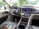 Used 2023 Chrysler Pacifica Limited Minivan for sale #JSU3263 - photo 10