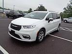 Used 2023 Chrysler Pacifica Limited Minivan for sale #JSU3263 - photo 4