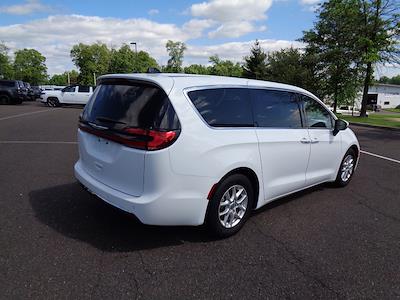Used 2023 Chrysler Pacifica Touring L Minivan for sale #JSU3266 - photo 2