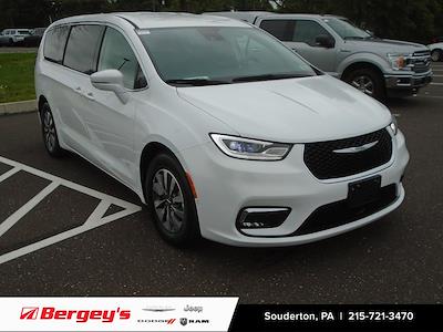 2022 Chrysler Pacifica FWD Minivan for sale #JSU3357 - photo 1
