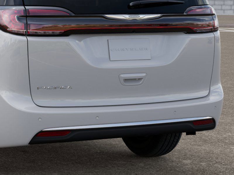 Used 2026 Chrysler Pacifica - photo 15