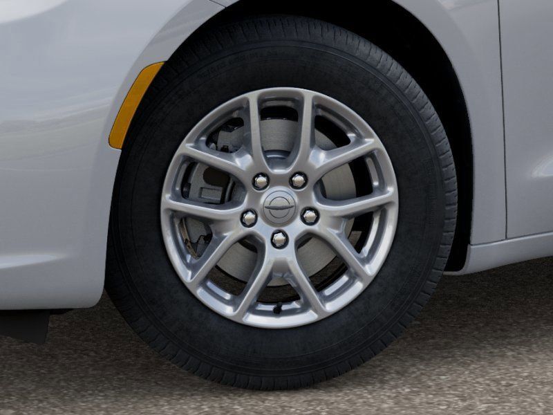 Used 2026 Chrysler Pacifica - photo 10