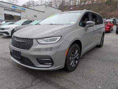 Used 2021 Chrysler Pacifica Touring AWD Minivan for sale #CAKJ24462A - photo 1