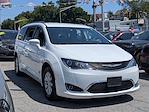 Used 2018 Chrysler Pacifica Touring L Minivan for sale #CU3261 - photo 5