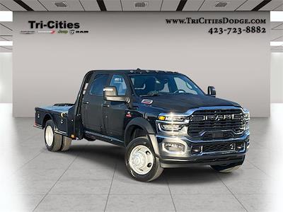 New 2026 Ram 5500 Crew Cab Flatbed Truck for sale #3022049 - photo 1