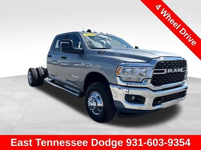 New 2024 Ram 3500 SLT Crew Cab 4x4 60 CA Cab Chassis for sale #375534 - photo 1