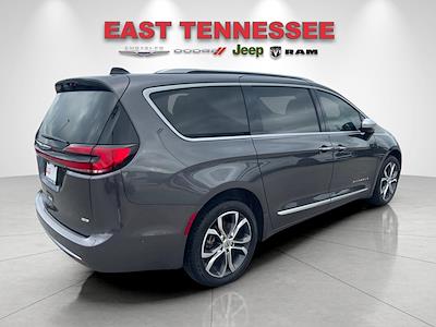 2023 Chrysler Pacifica AWD Minivan for sale #3F07058 - photo 2