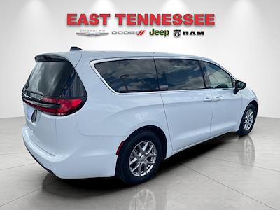 2025 Chrysler Pacifica FWD Minivan for sale #3F07537 - photo 2