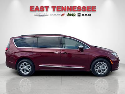 2022 Chrysler Pacifica AWD Minivan for sale #3F08003 - photo 2