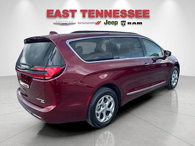 2022 Chrysler Pacifica AWD Minivan for sale #3F08003 - photo 2