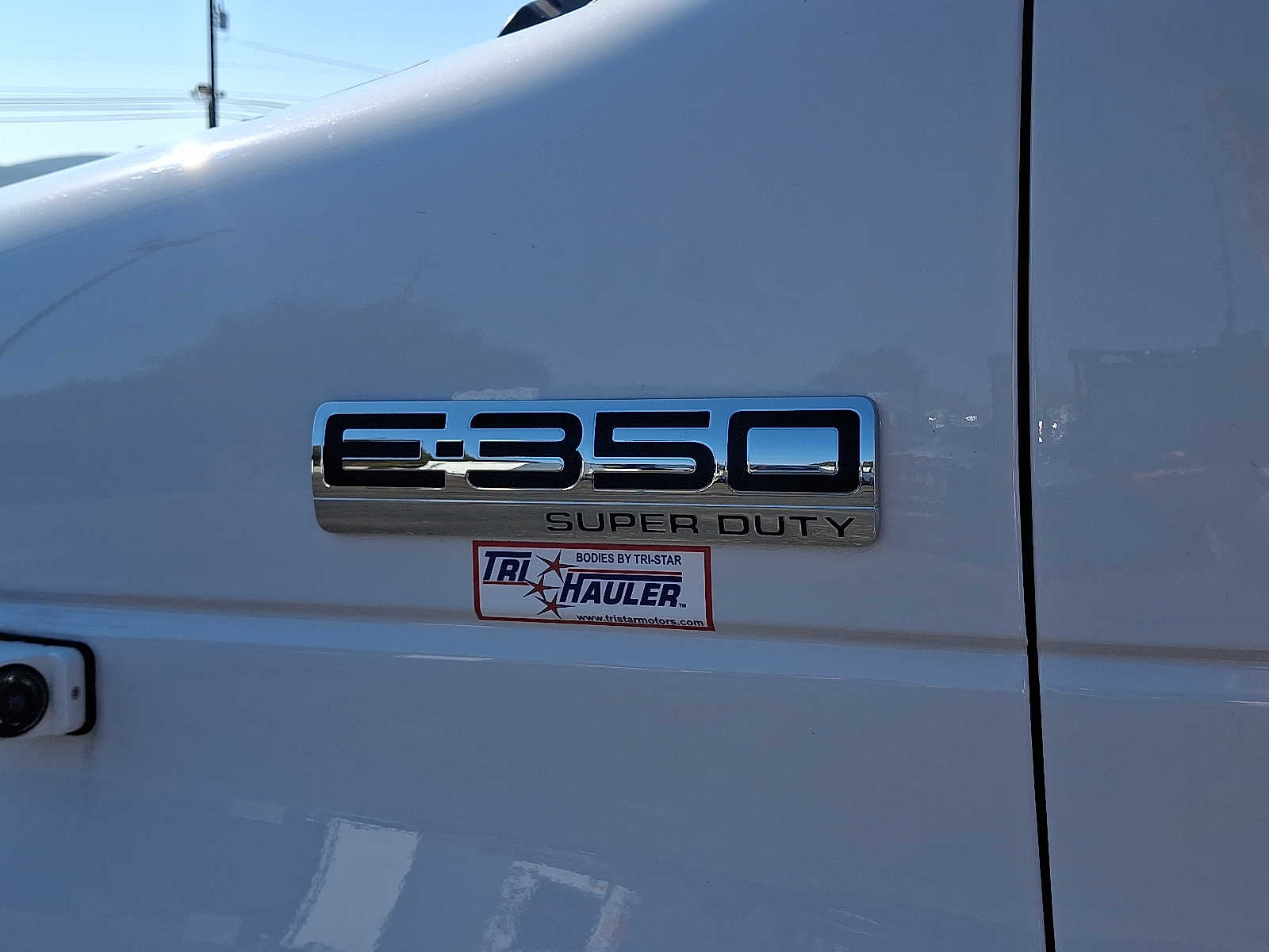 Used 2023 Ford E-350 - photo 30