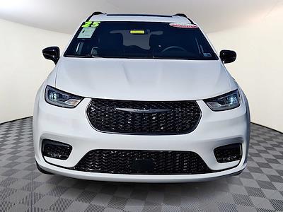 2025 Chrysler Pacifica FWD Minivan for sale #26POC1062 - photo 2