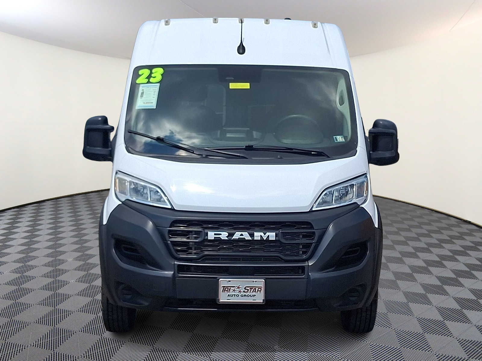 Used 2023 Ram ProMaster 2500 - photo 2