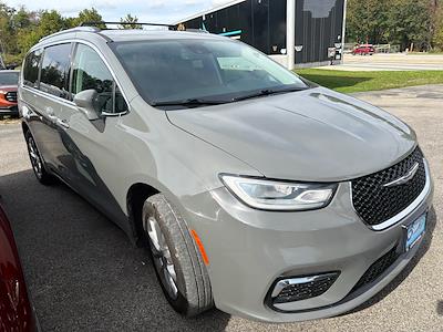 2021 Chrysler Pacifica AWD Minivan for sale #26POC2790 - photo 2