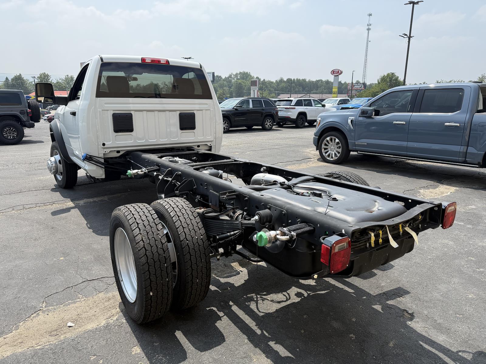 Used 2024 Ram 5500 - photo 2