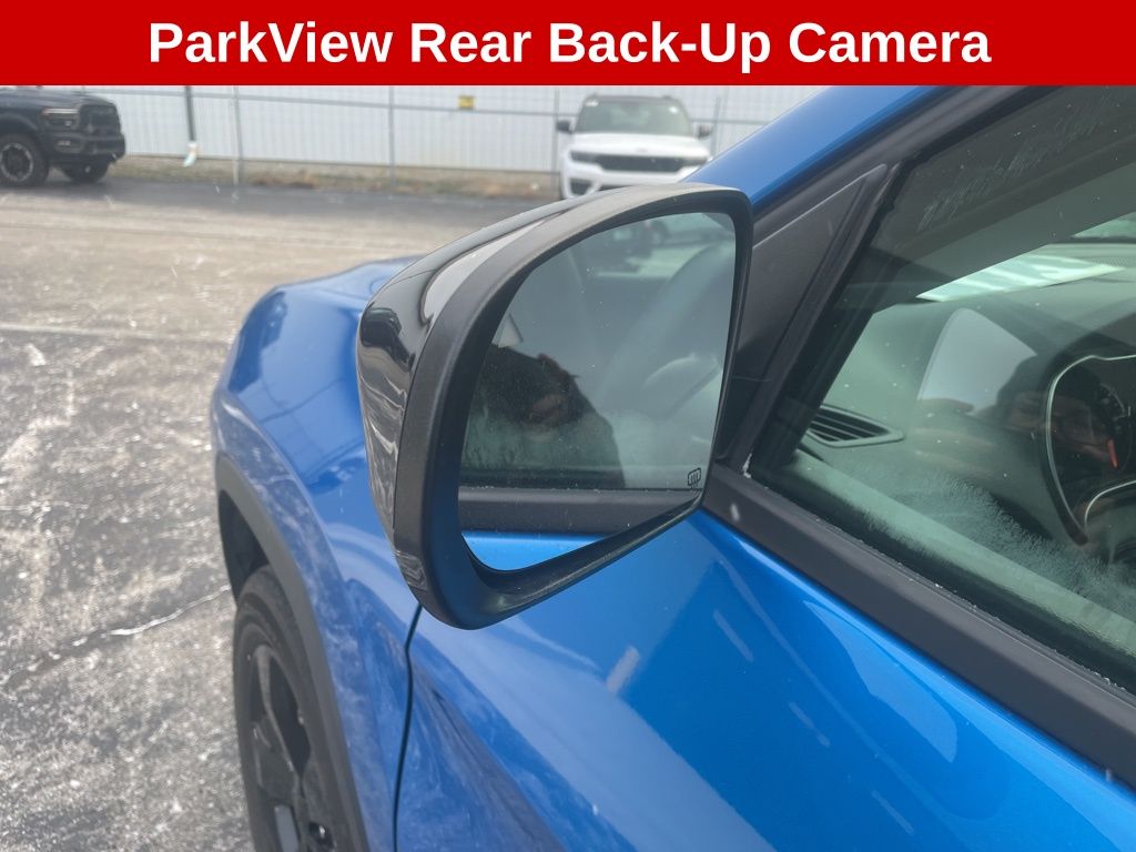 Used 2023 Jeep Cherokee - photo 17