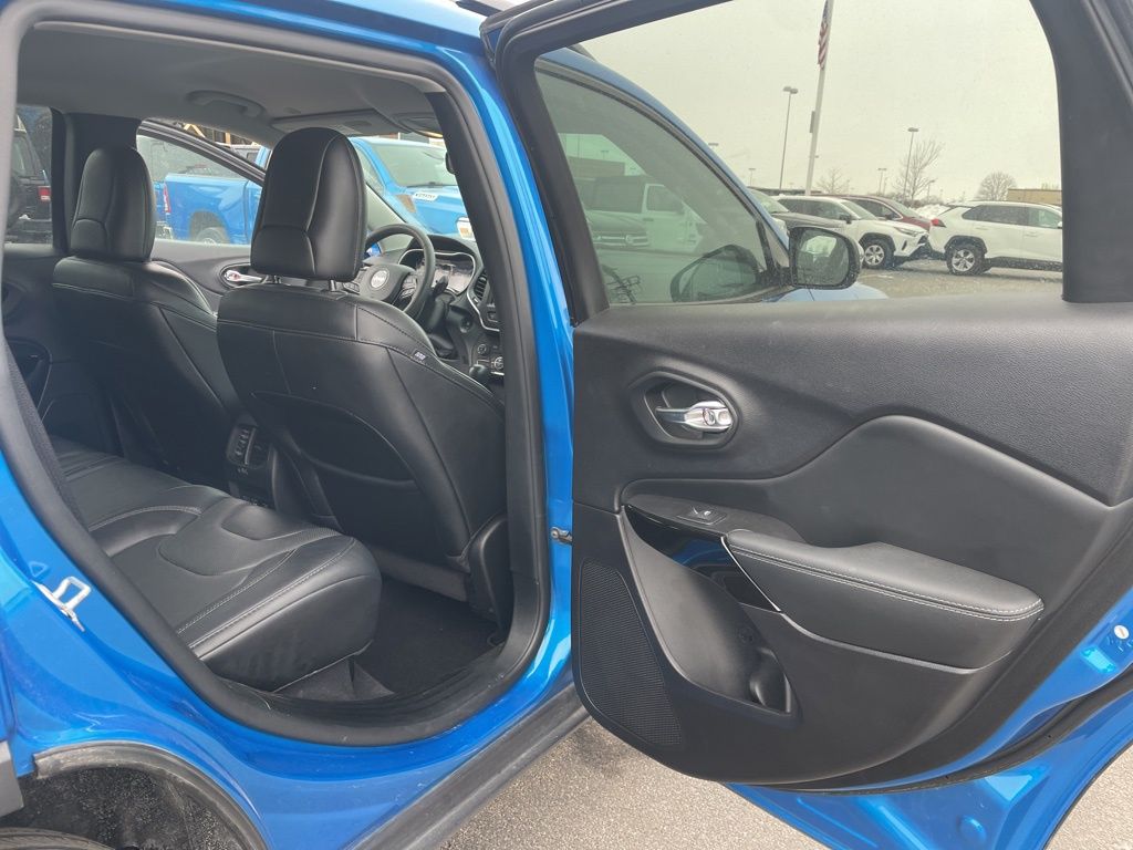 Used 2023 Jeep Cherokee - photo 39