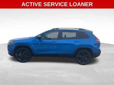 Used 2023 Jeep Cherokee - photo 2