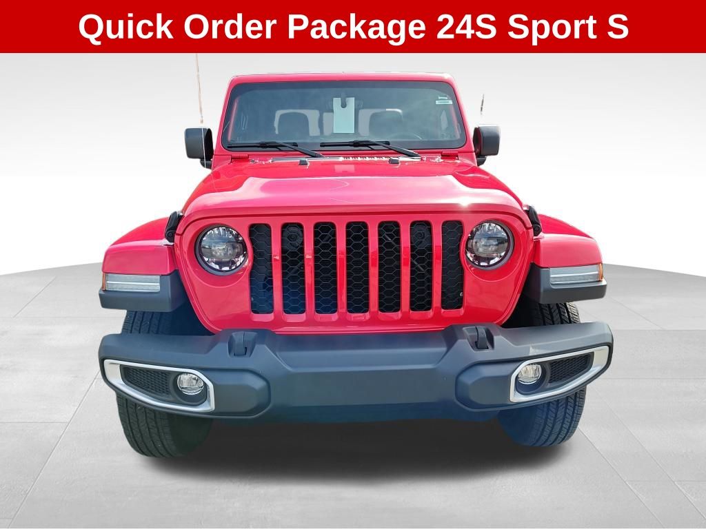 Used 2023 Jeep Gladiator - photo 6