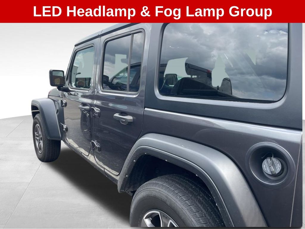 Used 2023 Jeep Wrangler - photo 7