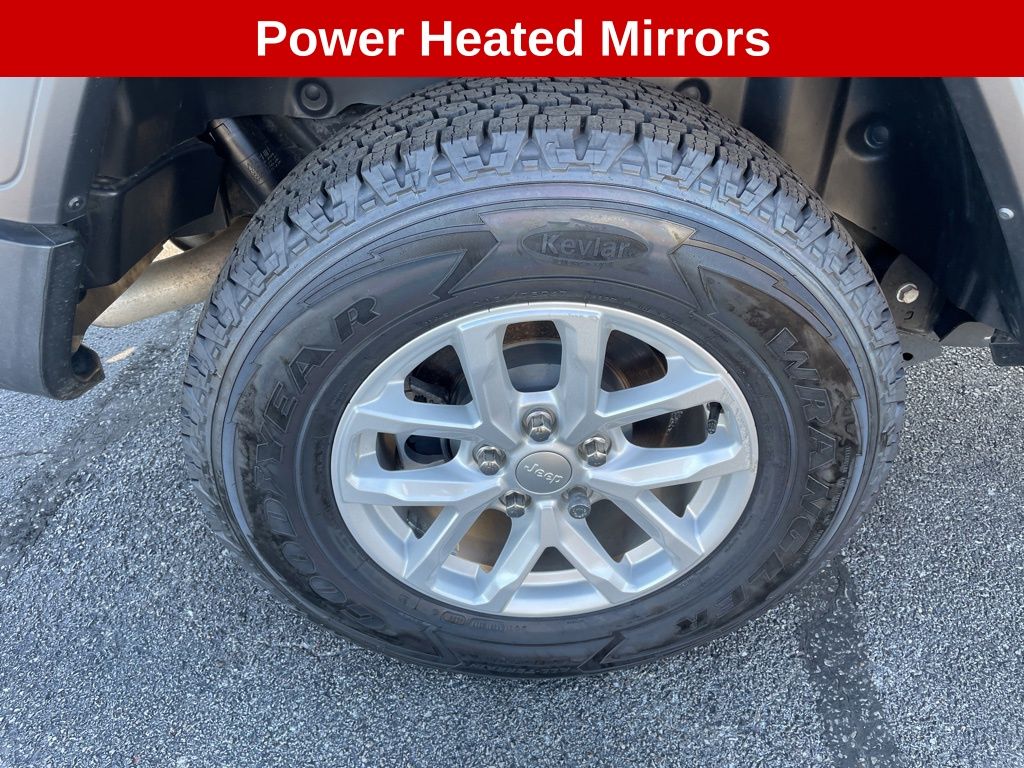 Used 2023 Jeep Wrangler - photo 15