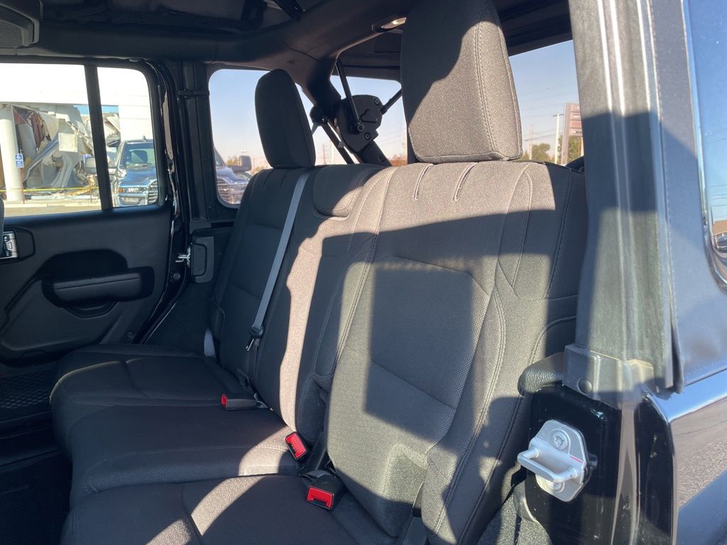 Used 2023 Jeep Wrangler - photo 34
