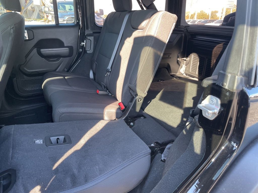 Used 2023 Jeep Wrangler - photo 35