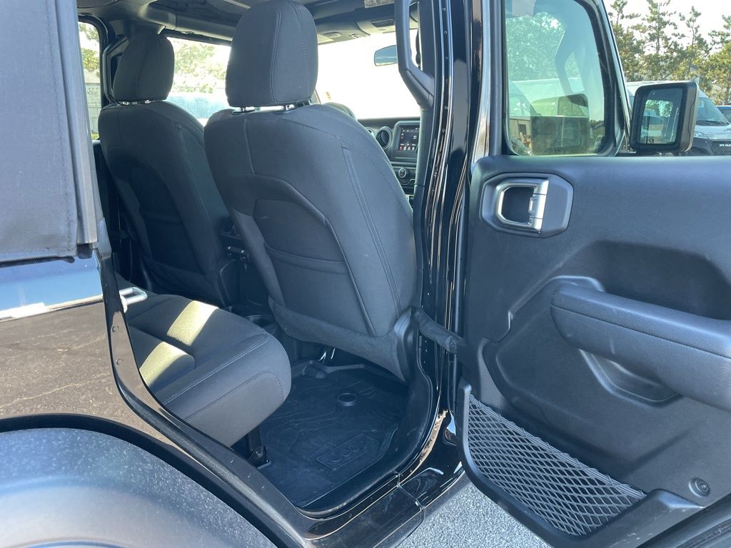 Used 2023 Jeep Wrangler - photo 39