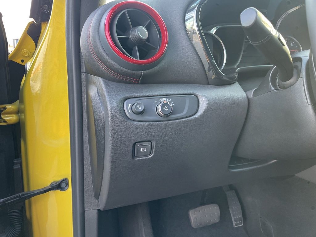 Used 2022 Chevrolet Blazer - photo 21