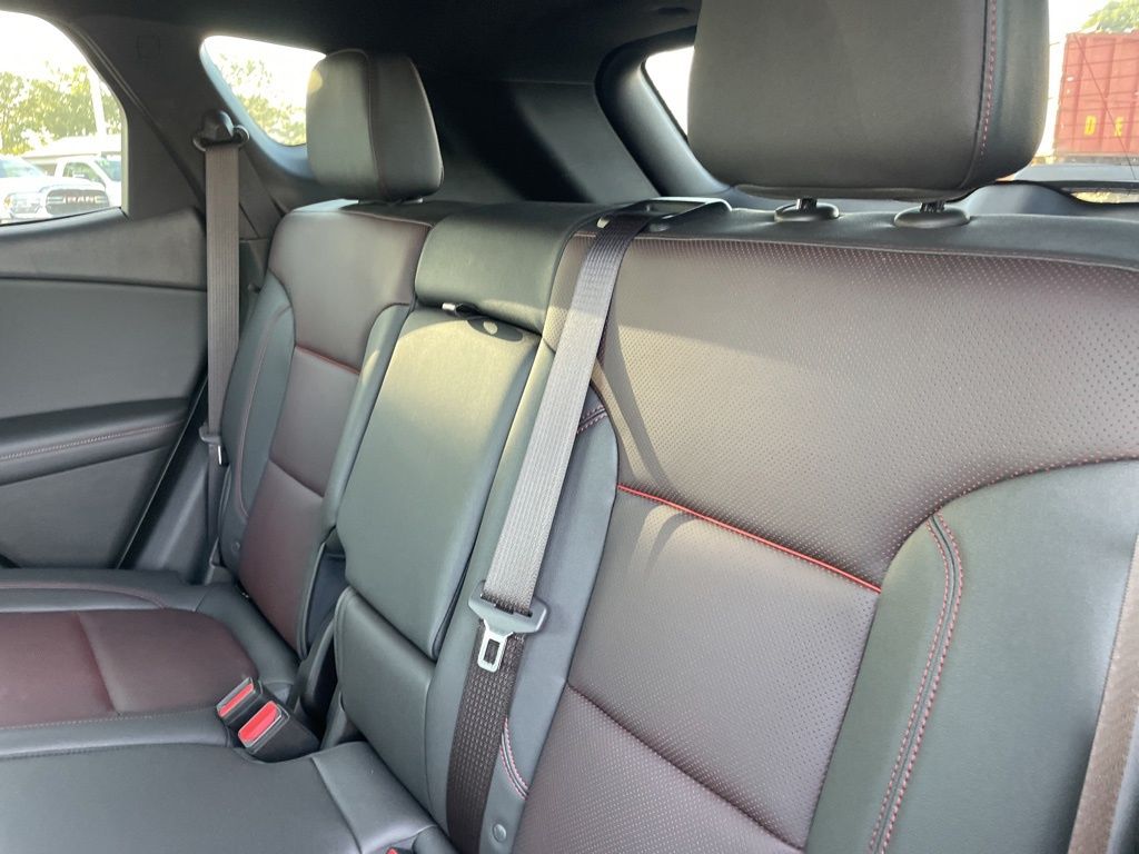 Used 2022 Chevrolet Blazer - photo 32