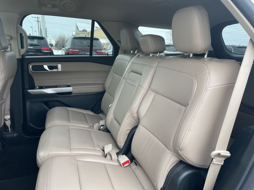 Used 2023 Ford Explorer - photo 34