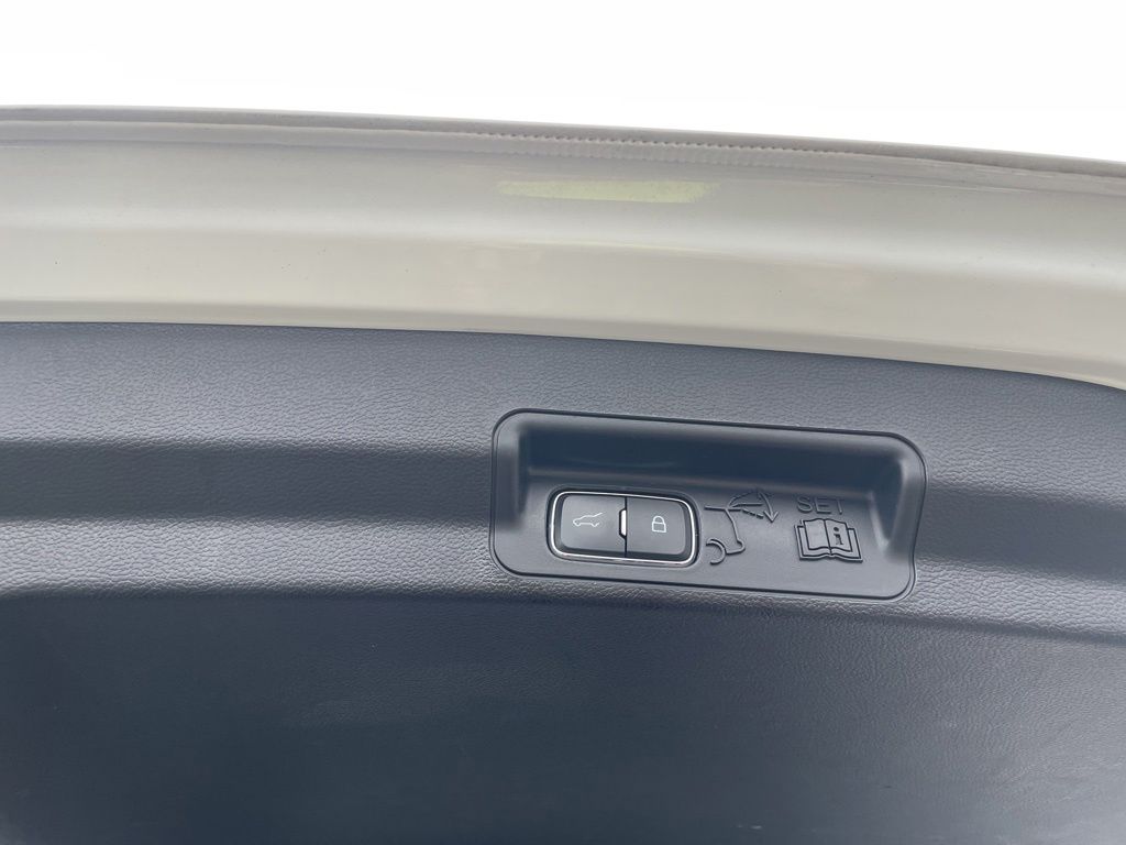 Used 2023 Ford Explorer - photo 38