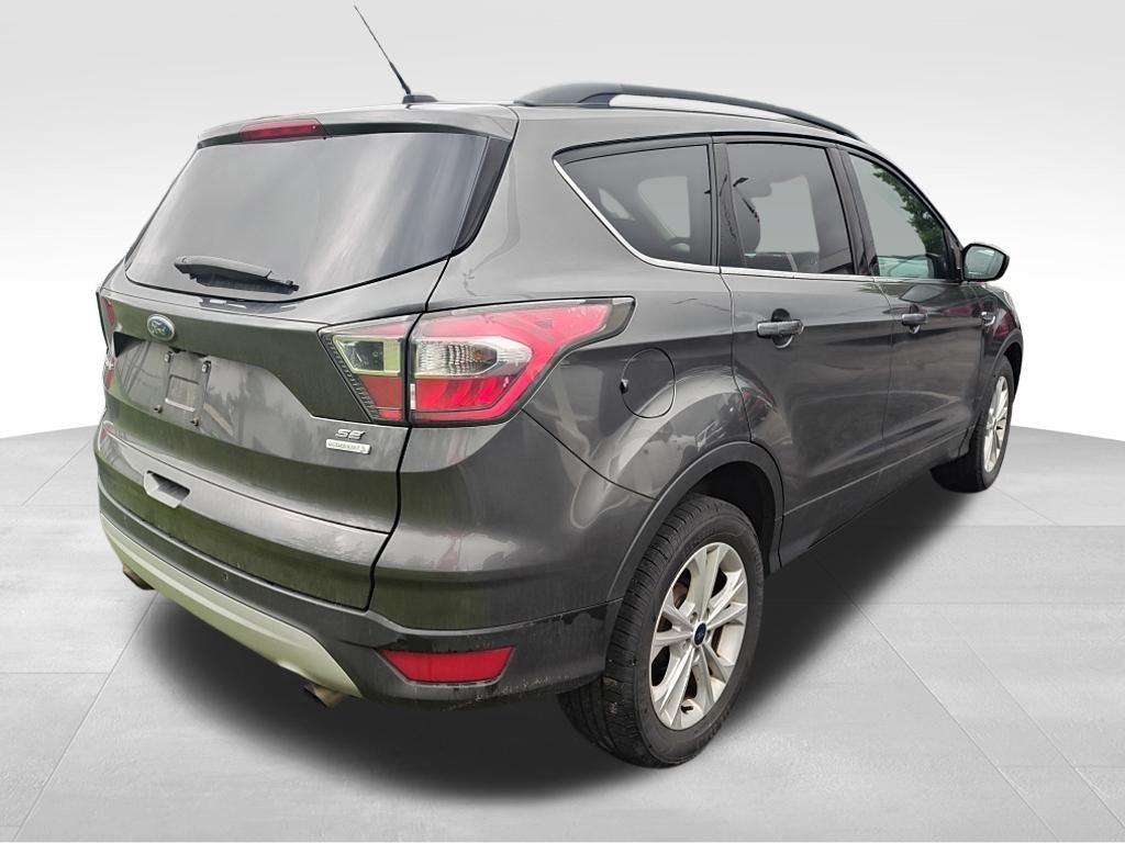 Used 2017 Ford Escape - photo 8