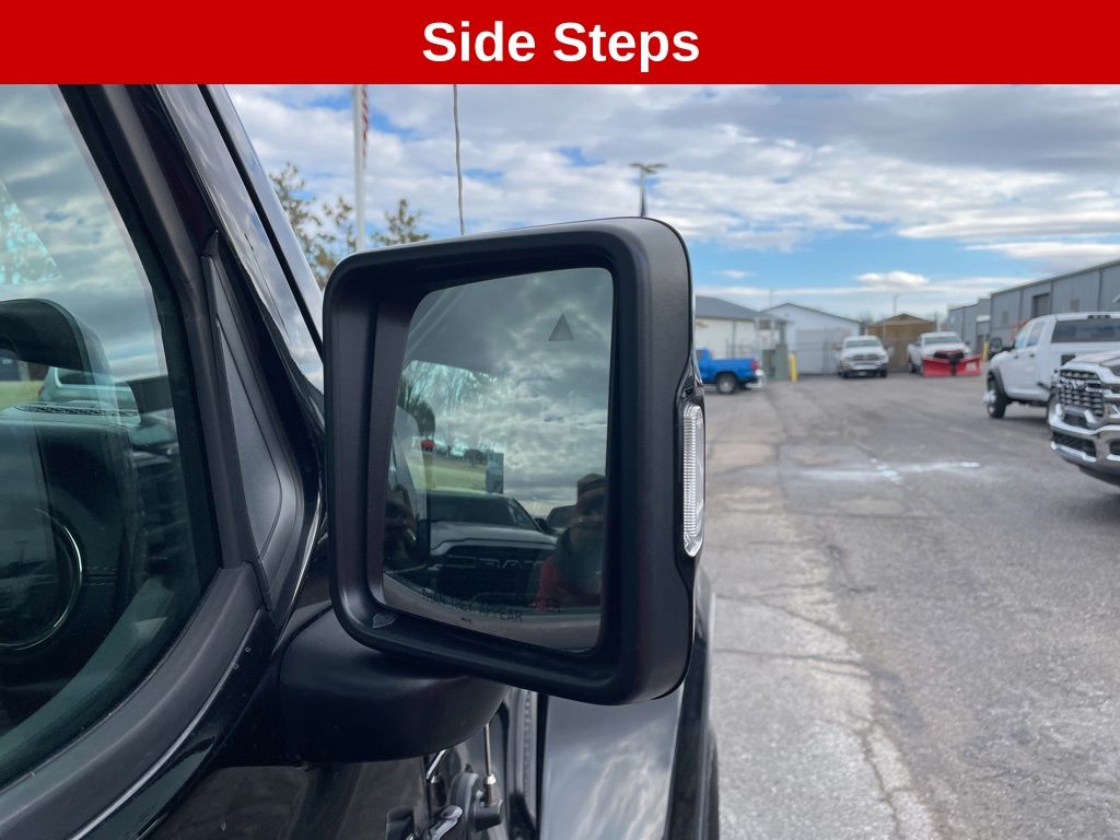 Used 2023 Jeep Wrangler - photo 18