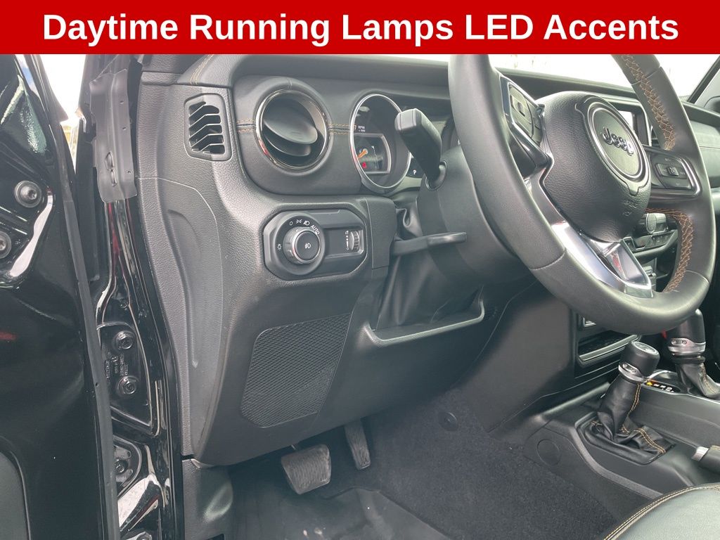 Used 2023 Jeep Wrangler - photo 25