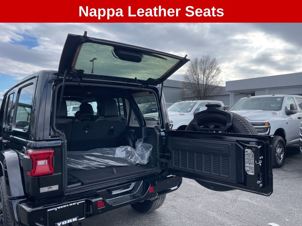Used 2023 Jeep Wrangler - photo 38
