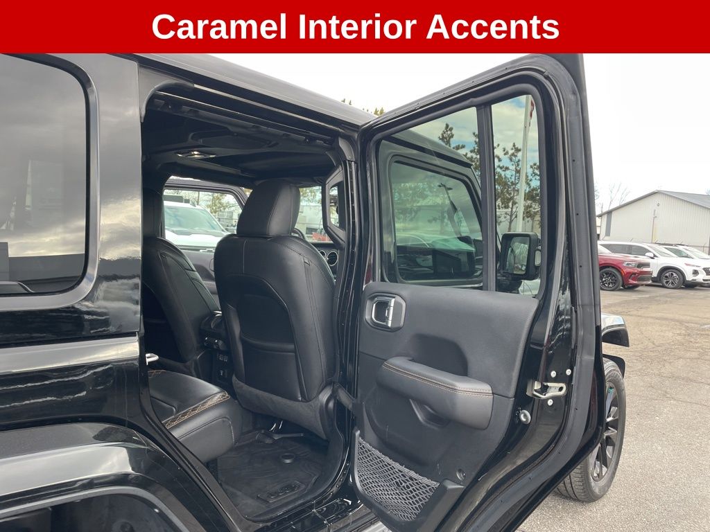 Used 2023 Jeep Wrangler - photo 39