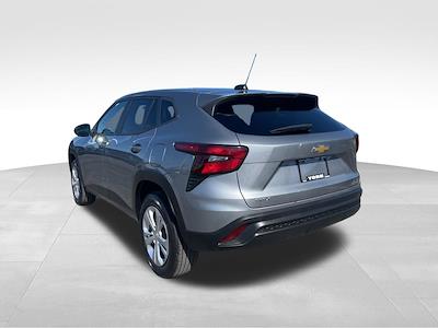 Used 2024 Chevrolet Trax - photo 1